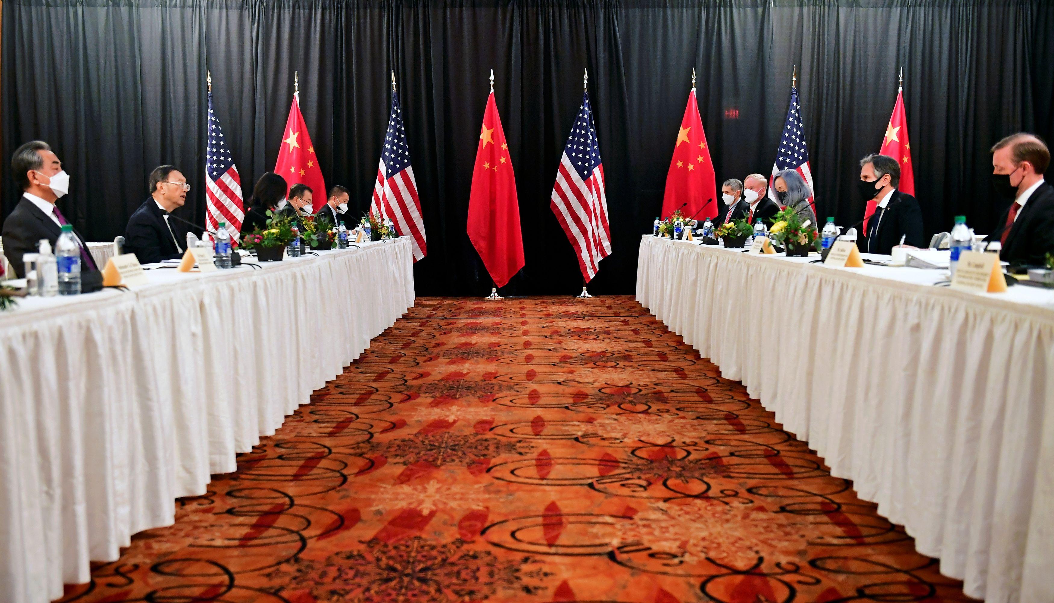 美国对中国早期制裁的历史背景与影响分析