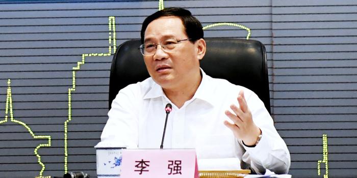 贺福宝的早期情况探究与分析