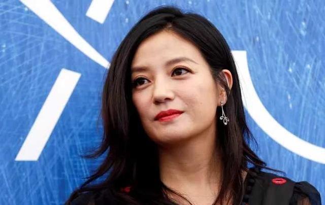 赵薇2025最新消息，演艺事业持续繁荣，未来展望引人期待